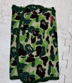 希少　ABATHING APE BUILTコラボオムツケース