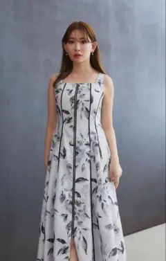 Noemie Floral Zip-Up Dress herlipto - メルカリ