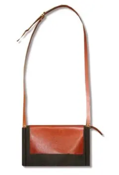 IL BISONTE　イルビゾンテ キャンバスレザー フタ付ショルダーバッグ