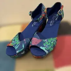 TOMS トムス サンダル ウェッジソール花柄 W5.5 22.5㎝訳ありのサムネイル