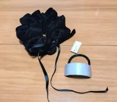 ラメ入りブラックシュシュ・ヘアゴムのセット