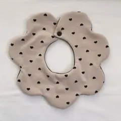 114 お花スタイ 【 ハート ニット 】