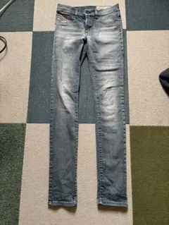 ライトブルー スキニーデニム