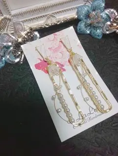 SALE‼️お試し価格♥ホワイト ピアス＊