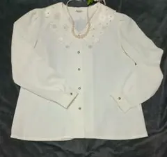 レトロ　古着 ビッグカラー　オーバーブラウス 花刺繍