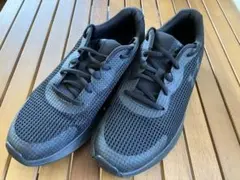 Under Armour ランニングシューズ ブラック UAサージ3 28cm