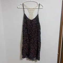 美品✨ 黒地 花柄 ミニ丈 キャミサロペット ウエスト紐付き【L】