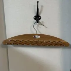 期間限定値引き！美品アメリカで購入！天然杉の虫除けネクタイハンガー①