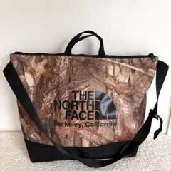 美品⭐︎THE NORTH FACE ⭐︎2way トートバッグ カモフラ柄のサムネイル