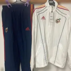 【レア】2010W杯スペイン代表 アウェイユニ＋パンツset 2025年最新】2010 スペイン代表の人気アイテム - メルカリ