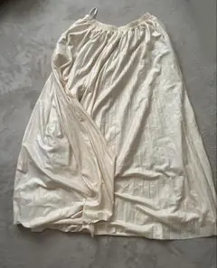 ロングプリーツスカート クリーム色 サイズF NICE CLAUP