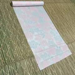 【端切れ品】裏地＜白地・多色梅伊砂文＞長さ３ｍ　正絹　反物