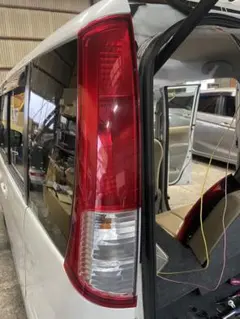 MK21S スズキ　パレット H21/10 リアコンビネーションランプのサムネイル