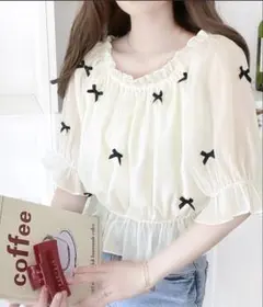 【mily bilet】シアーシャイニーリボン付きブラウス