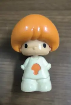 こえだちゃん　きのこちゃん　ぬいぐるみマスコットキーホルダー　昭和レトロ 初期・昭和〉 こえだちゃんのおともだち・キノコちゃん 人形