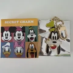 ディズニーストア　シークレットチャーム　グーフィー