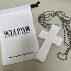 SCULPTOR クロスストラップウォレット　十字架　ネックレス　ホワイト