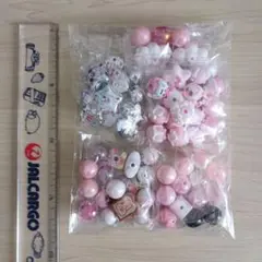 ビーズセット キャラクター、ロゴ 150g ほど ラブブ シナモロール含
