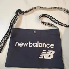 new balance ネイビー サコッシュ
