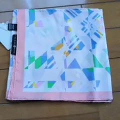 幾何学模様 シルクスカーフ