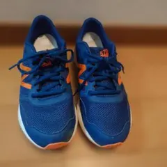 ニューバランス 570 　23.5cm