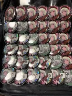 モーティス 缶バッジホロ15 通常15 Exitus Ave Mujica - メルカリ
