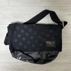 ナイロン ショルダーバック