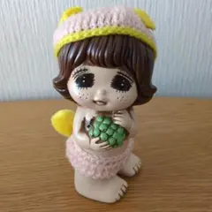 昭和レトロ　女の子の人形　陶器製