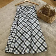 ローラアシュレイ　フレアスカート