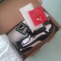 新品【emmi × PUMA】Indoor Quiet Lux Wnsのサムネイル