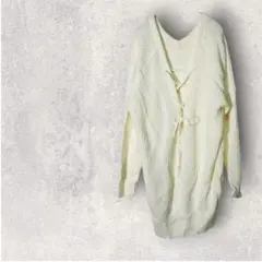 アナップ　ニット　白　リブ編み　Vネック　セーター　リボン　背中開き　重ね着のサムネイル