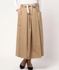 美品★nicholson and nicholson タックスカート ベージュM