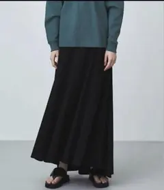 【美品】ATON 受注品 スカート ネイビー　ロングスカート 美品 ATON エイトン オンワード樫山 ウールフレアスカート パープル 1