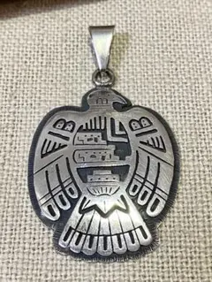 インディアンジュエリー ホピ サンダーバード シルバー925 ペンダントトップ