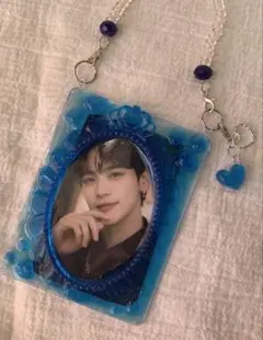 Item thumbnail for item 7ce0e173-2397-4b88-a157-b4d143763fee