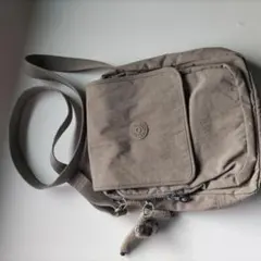 キプリングのショルダーバッグ Kipling