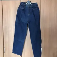 Item thumbnail for item 7c10adc7-7516-4a8f-a3b1-4af6c1cf2bf2