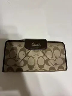 Coach コーチ　シグネチャー柄　ベージュ 長財布