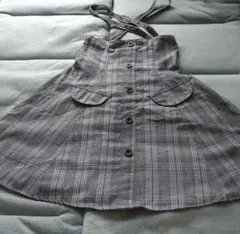 グレーのチェック柄 ジャンバースカート　150㌢