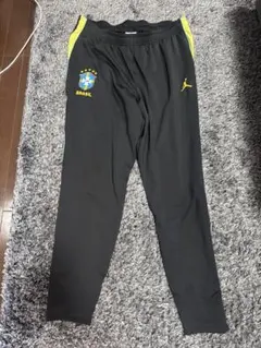 未使用品 NIKE Jordan ナイキジャージ パンツ 2026ブラジル代表 - メルカリ