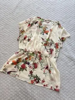 ZARA 花柄 鳥柄 シアーブラウス カシュクール ペプラム　Mのサムネイル