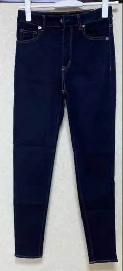 GU スキニーデニム ダークブルー