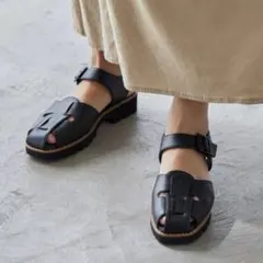 今期新品✳︎大人カジュアル✳︎アシックス✳︎ペダラ ソフトラギッドサンダル 24cm黒のサムネイル