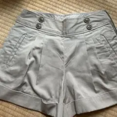 未使用　ベージュ　ショートパンツ　キュロットパンツ