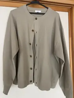 a.v.v ベージュ カーディガン Mサイズのサムネイル
