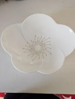 こう見えてもNoritake 花びら型ボウル　未使用品