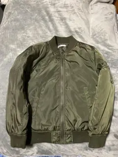 オリーブグリーン MA-1ジャケット　グリーン　緑