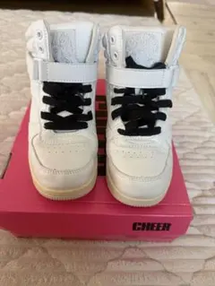 CHEER ハイカットスニーカー ホワイト 22.0㎝のサムネイル