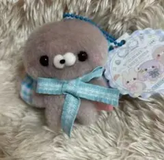 クマとウサギのぬいぐるみ・マスコット