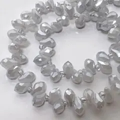 の*ん様 xm084/ガラスビーズ◇多面カット ドロップ形 ほんのりグレー系カラ